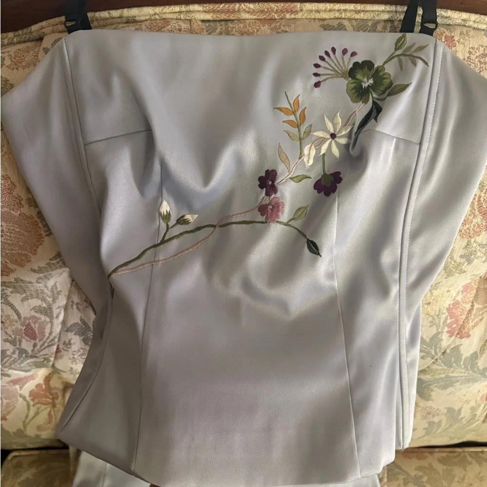 Cache Formal Set - Picture 2 of 9